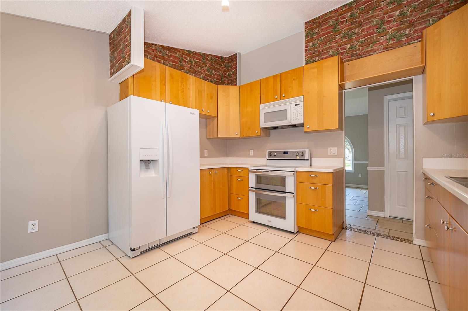 Image 15 of 35 For 1036 Long Branch Lane