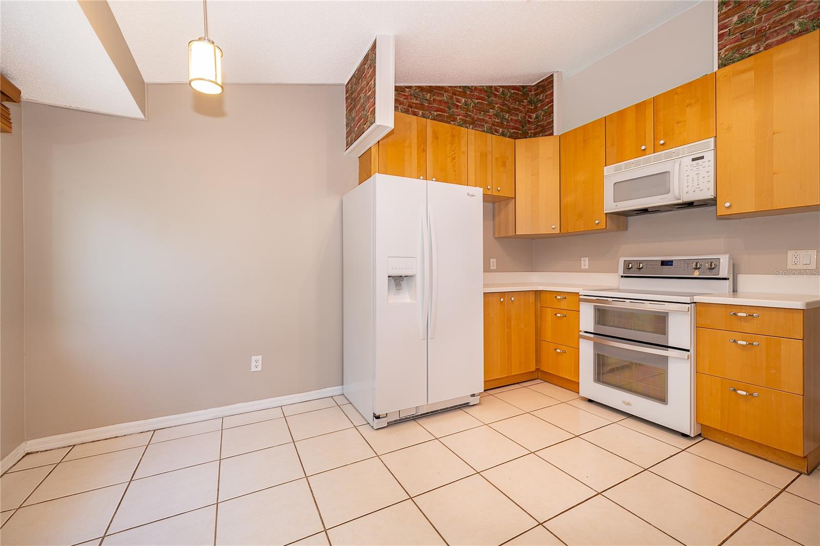 Image 17 of 35 For 1036 Long Branch Lane