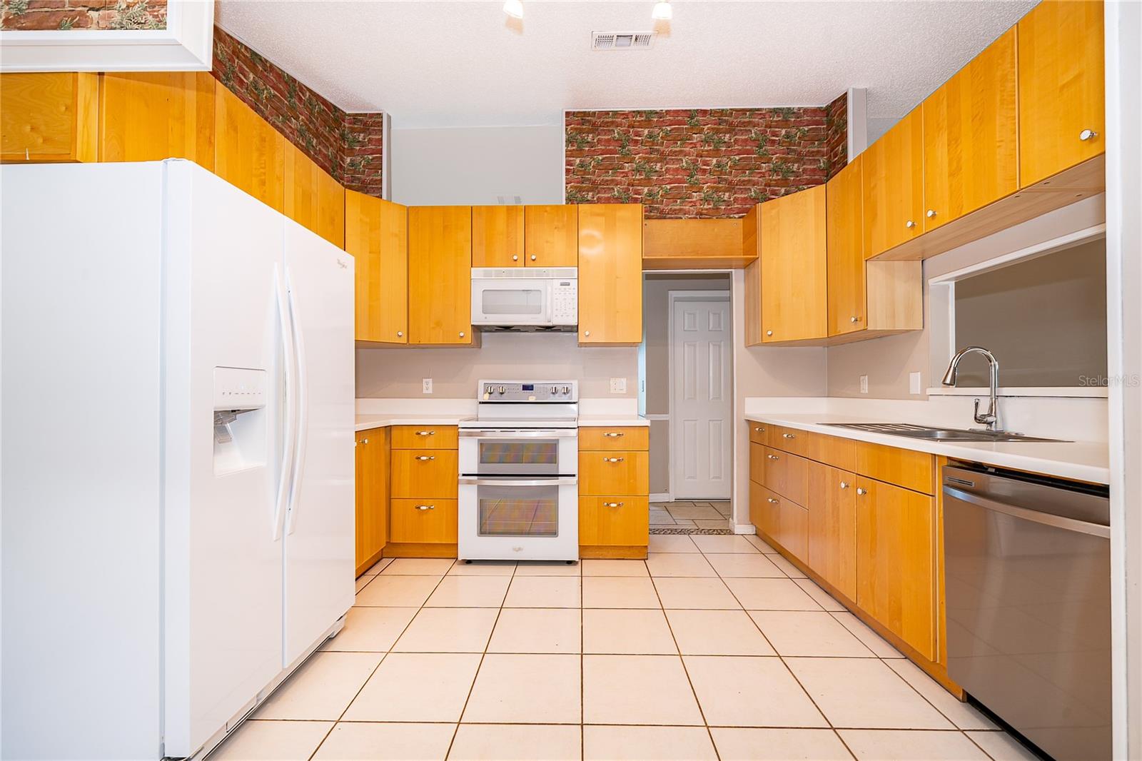 Image 19 of 35 For 1036 Long Branch Lane