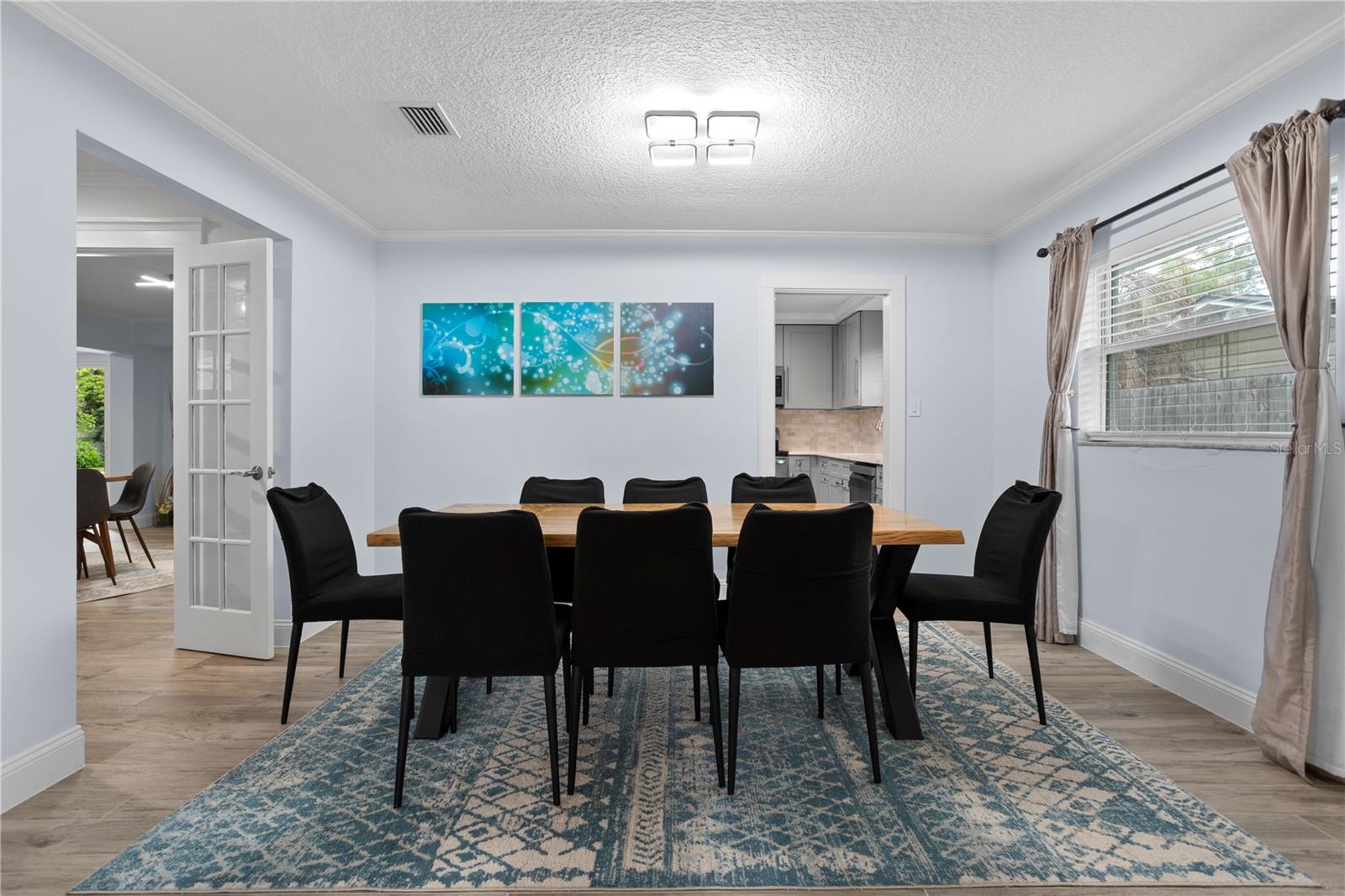 Image 10 of 40 For 2130 Deloraine Trail