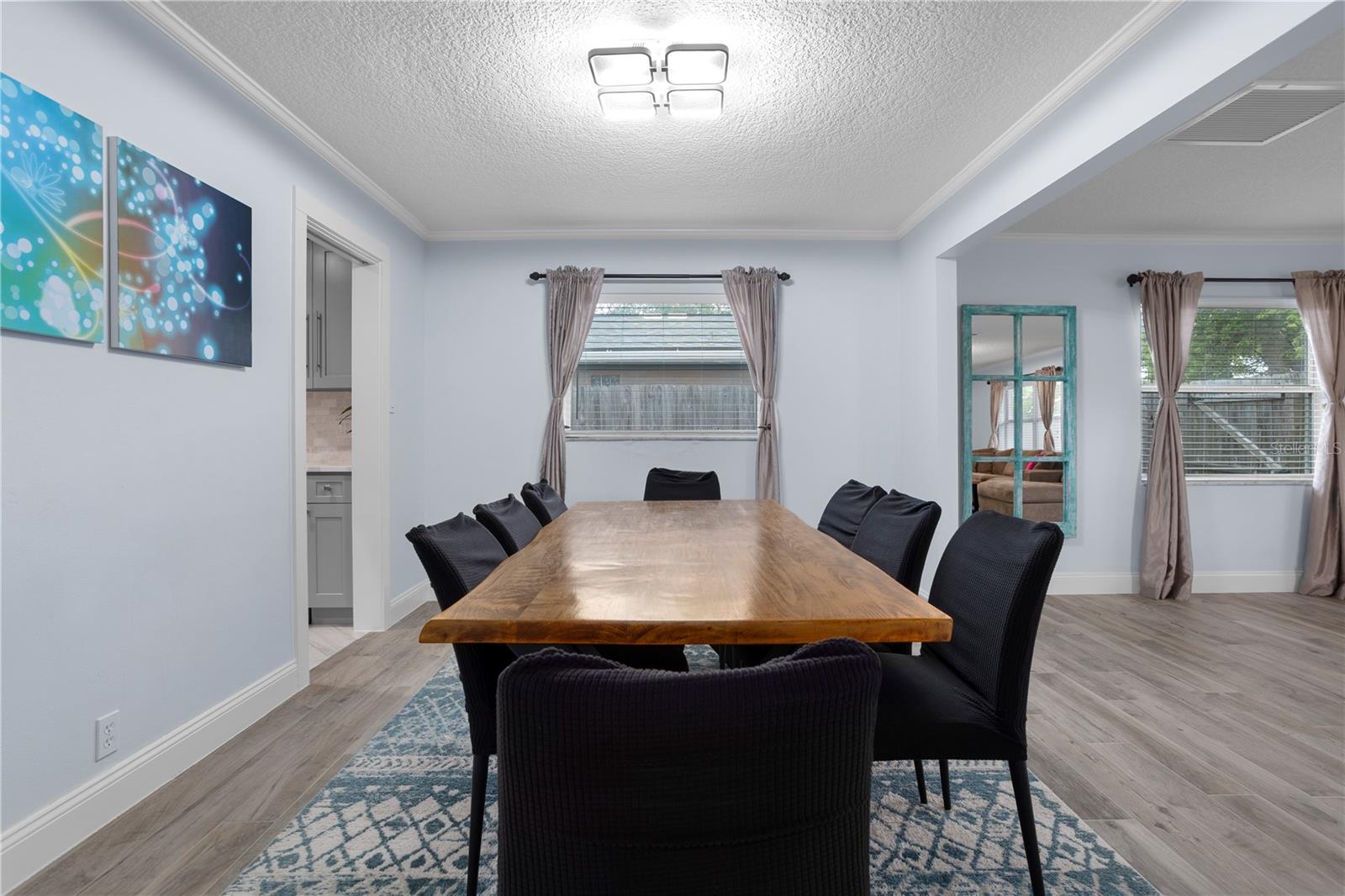 Image 11 of 40 For 2130 Deloraine Trail