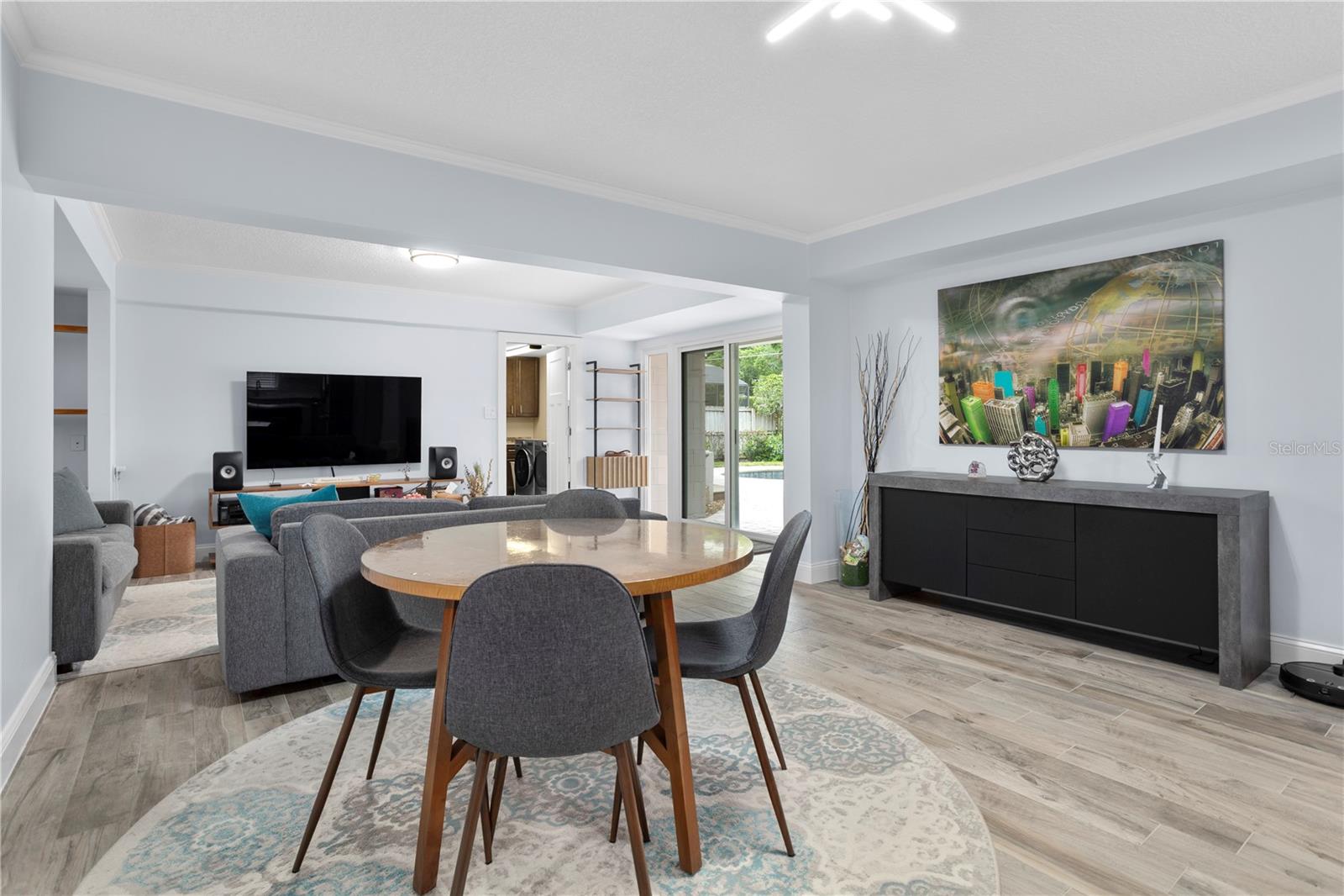 Image 18 of 40 For 2130 Deloraine Trail