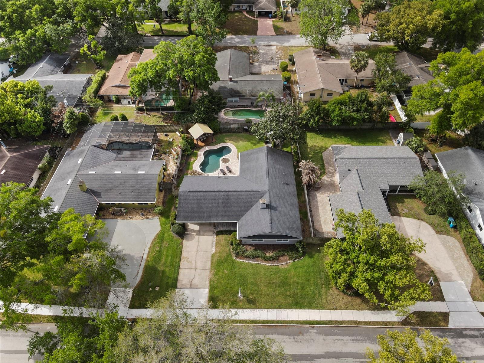 Image 2 of 40 For 2130 Deloraine Trail