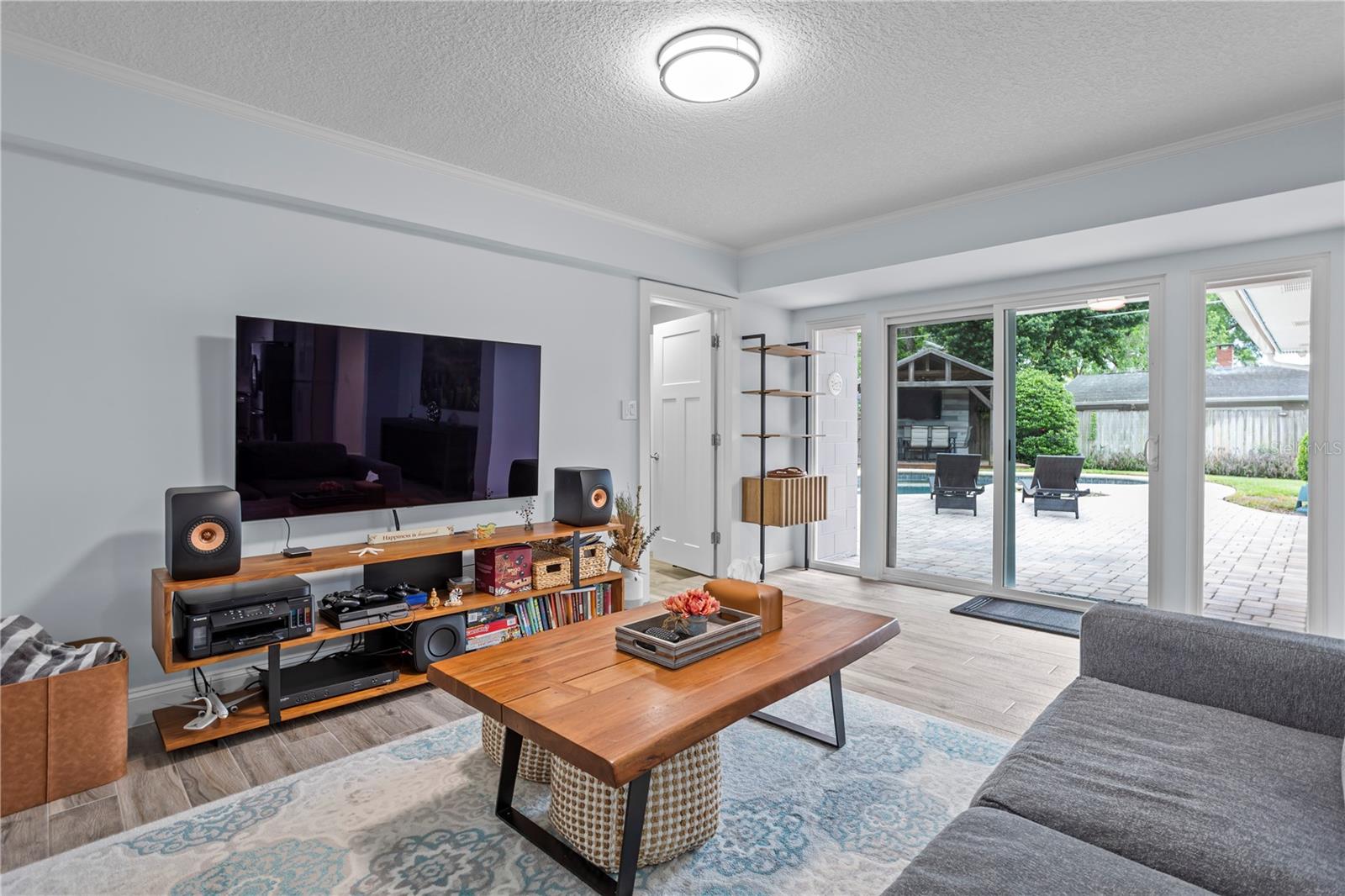 Image 22 of 40 For 2130 Deloraine Trail