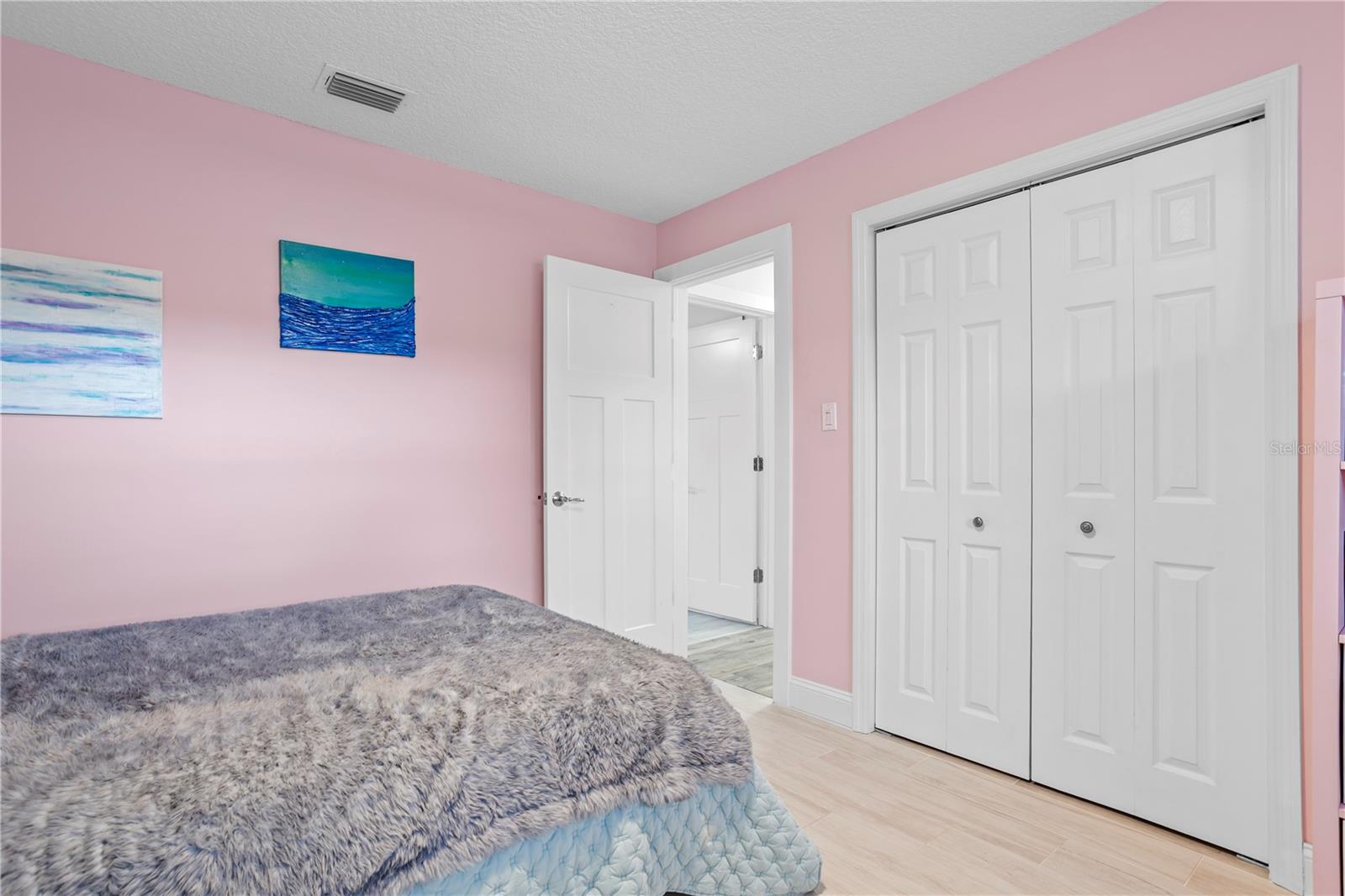 Image 29 of 40 For 2130 Deloraine Trail