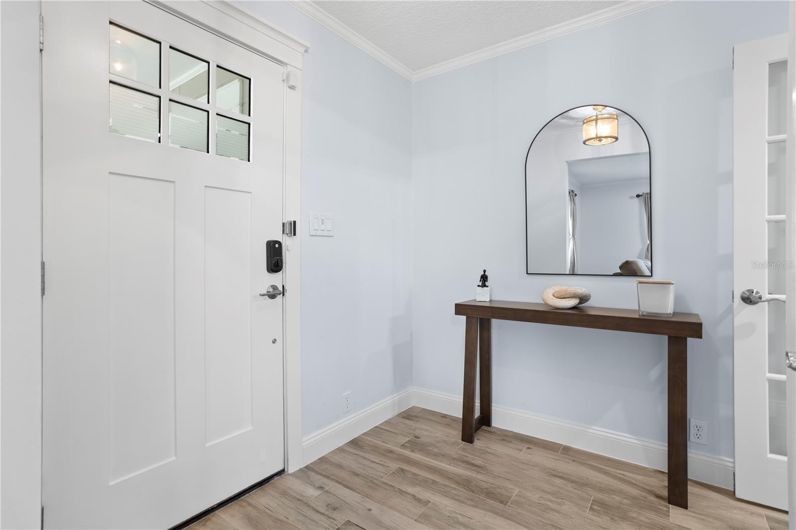 Image 4 of 40 For 2130 Deloraine Trail