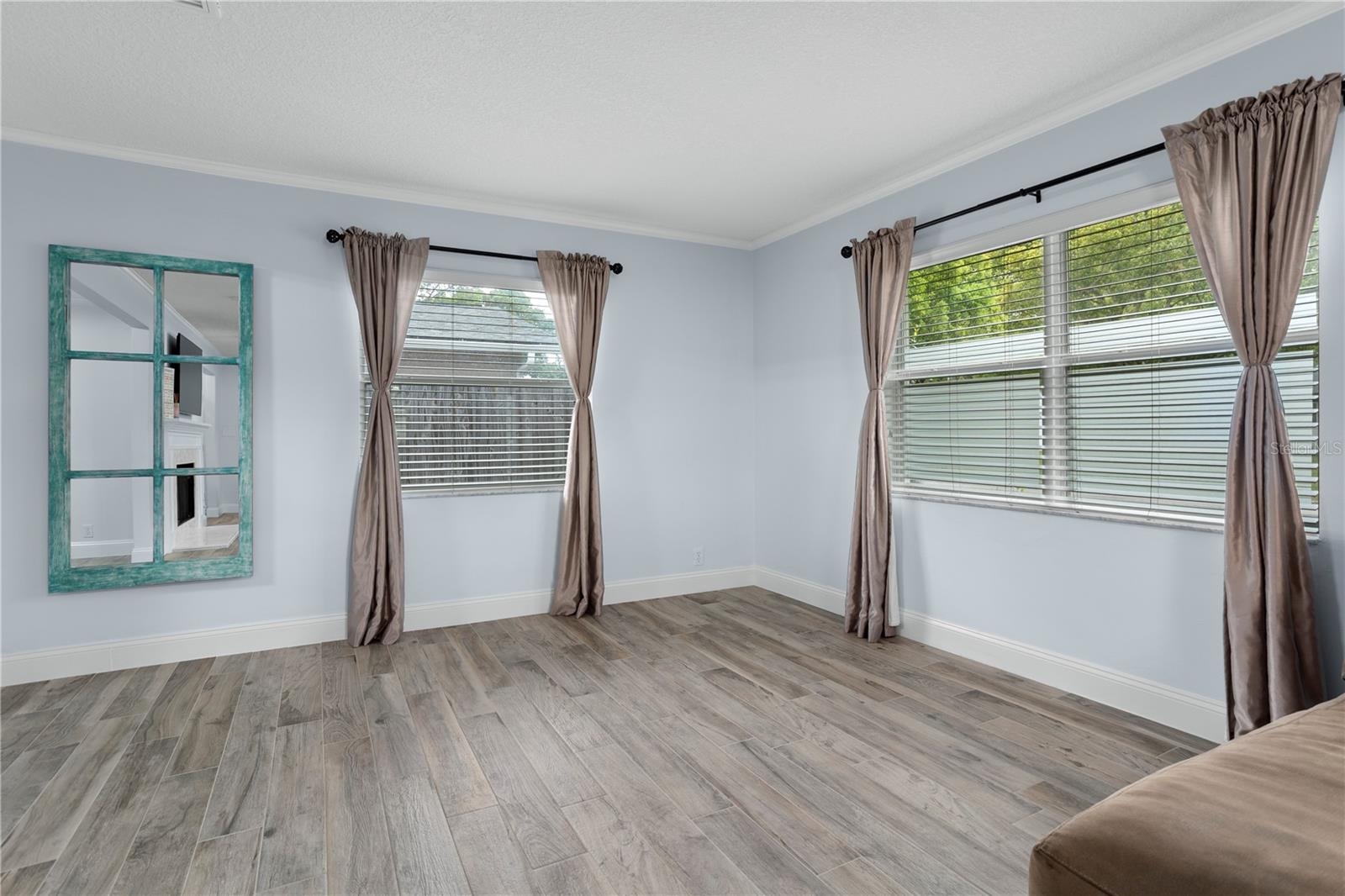 Image 9 of 40 For 2130 Deloraine Trail