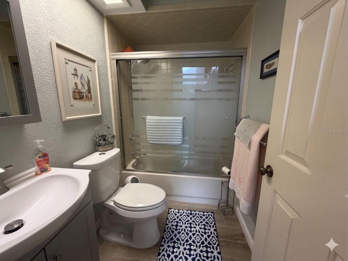 Image 10 of 30 For 804 Palm Harbor Court