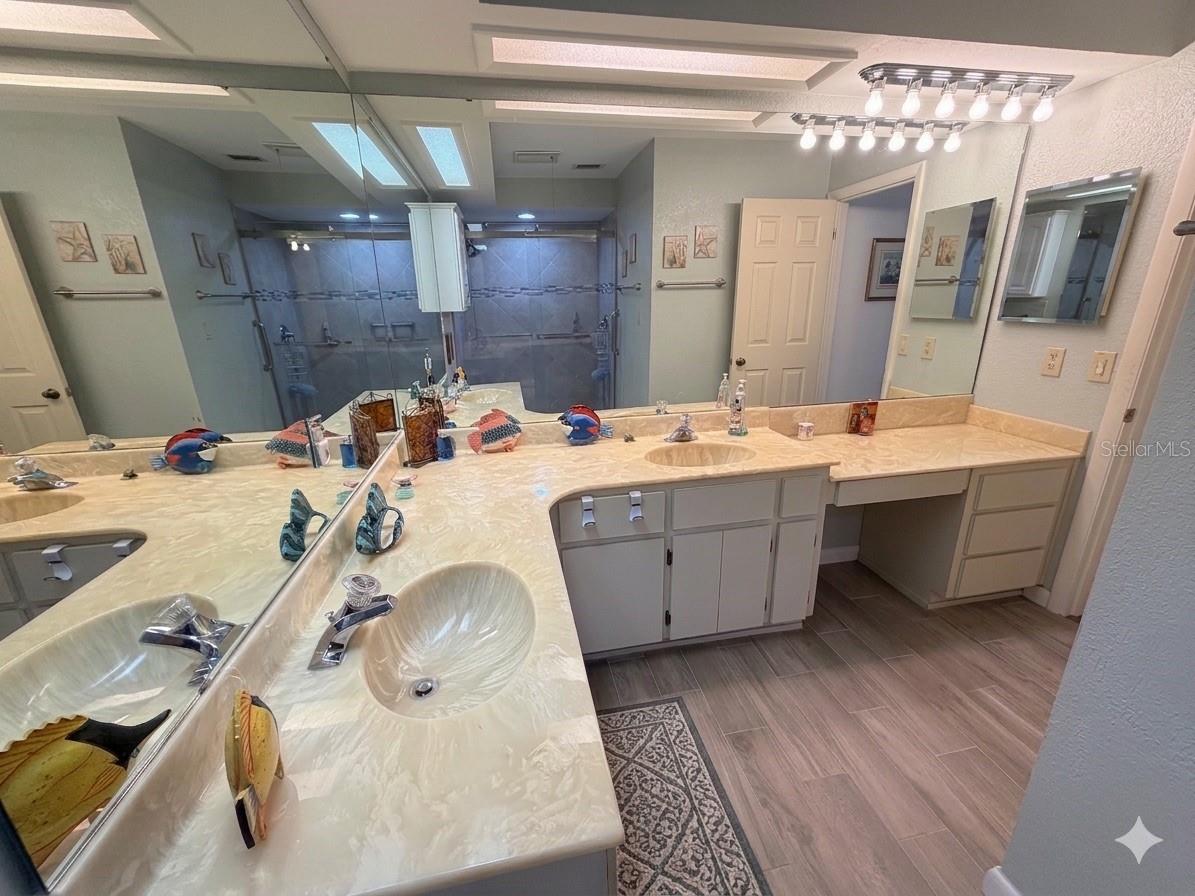 Image 18 of 30 For 804 Palm Harbor Court