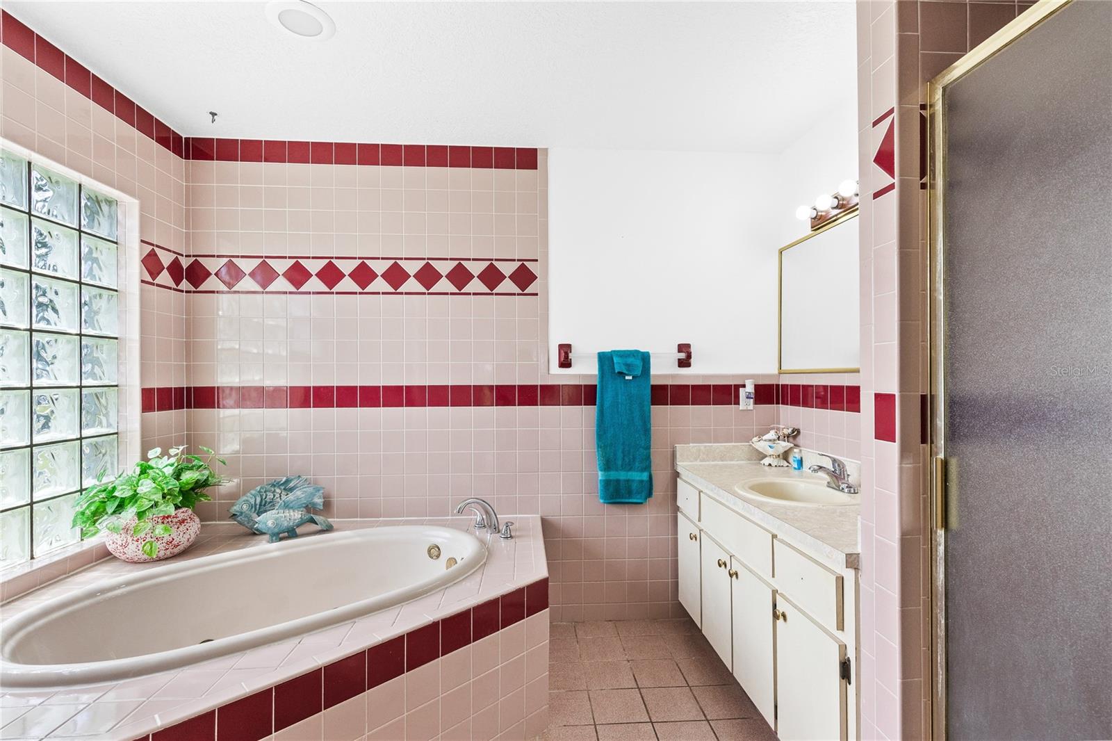 Image 14 of 44 For 3480 Lakeshore Boulevard