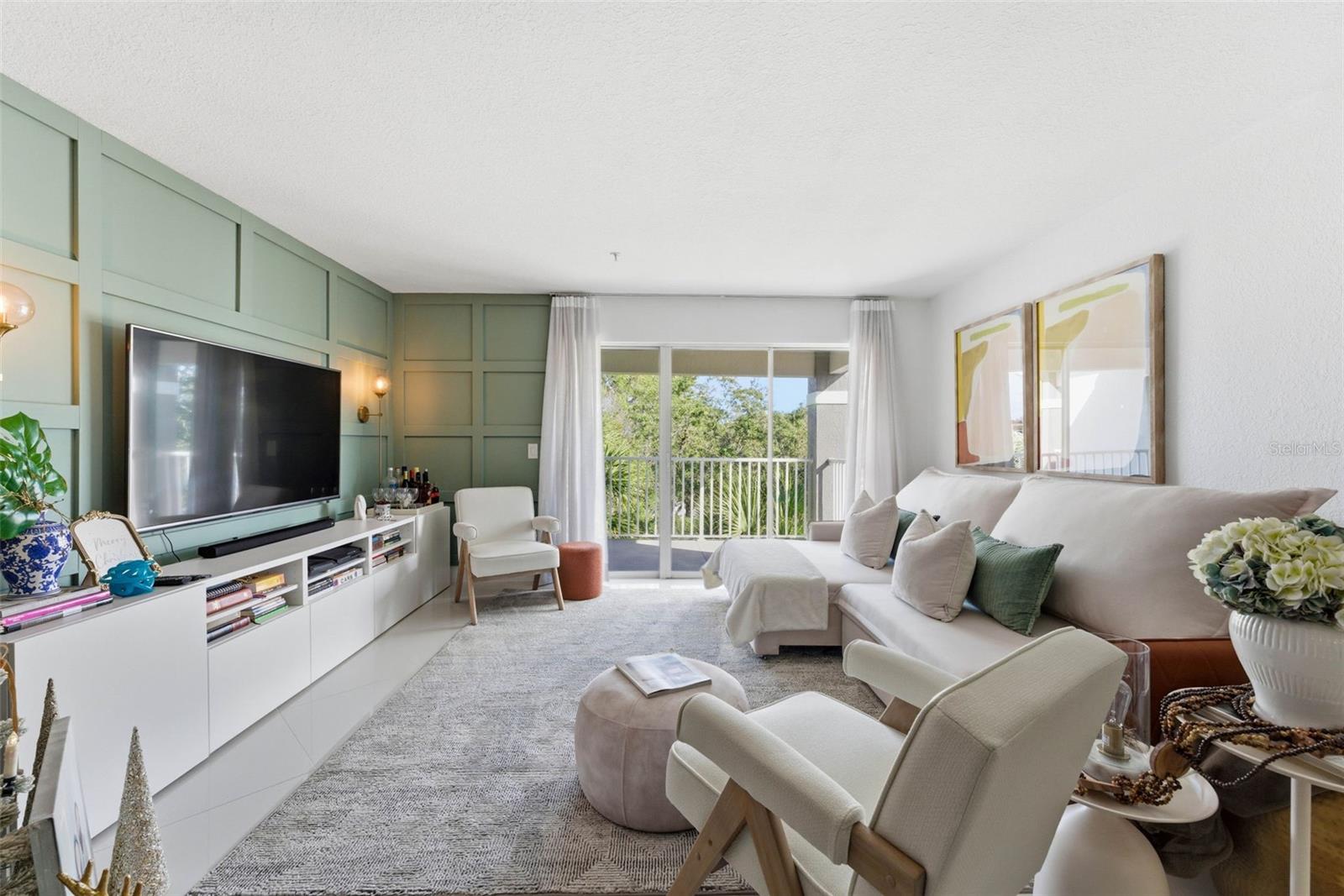 Image 38 of 80 For 13838 Fairway Island Drive 1436