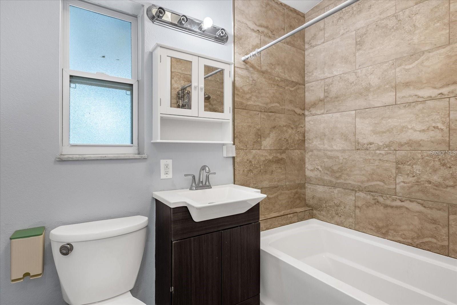 Image 10 of 20 For 1502 Daroca Drive