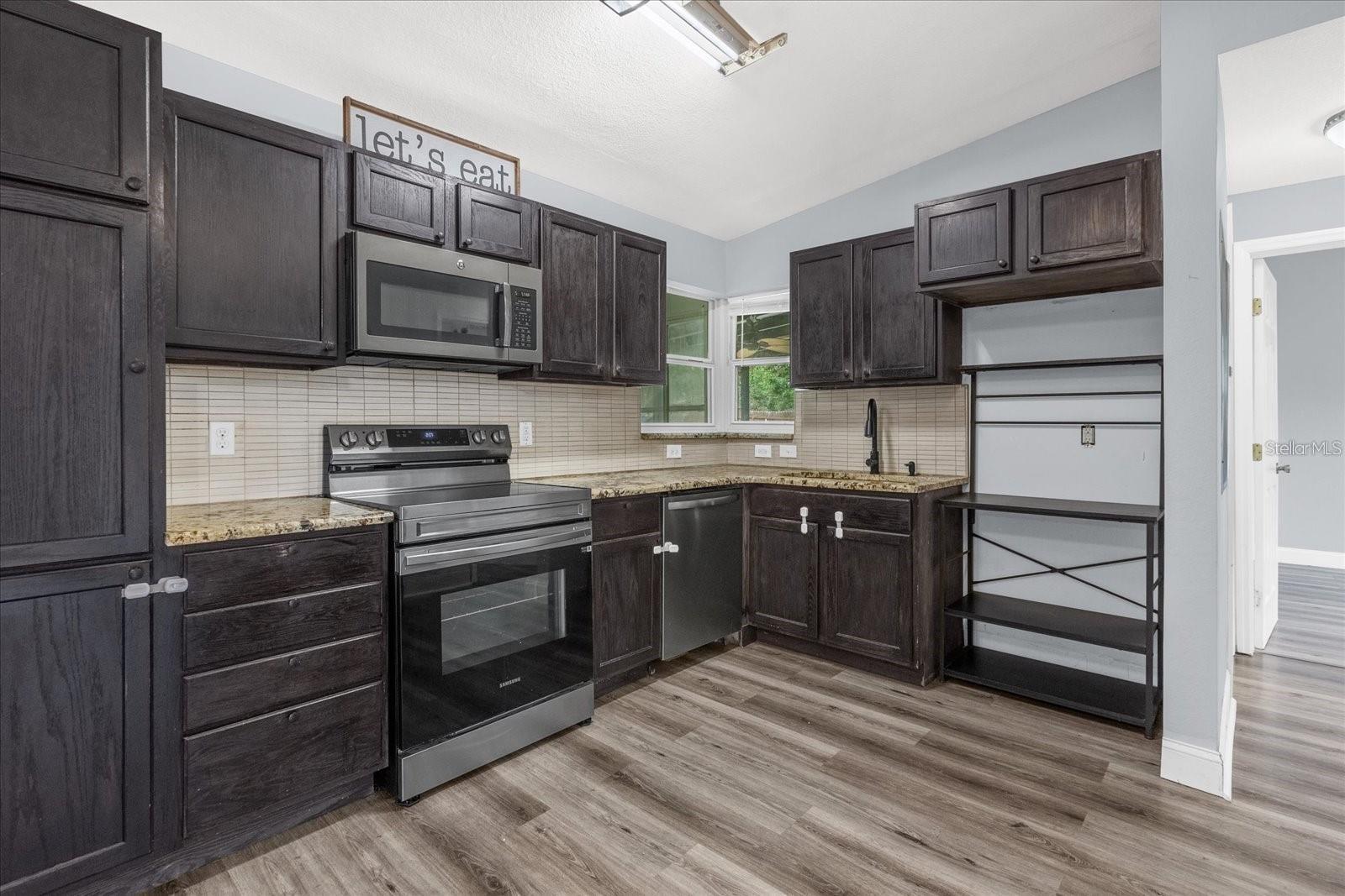 Image 4 of 20 For 1502 Daroca Drive