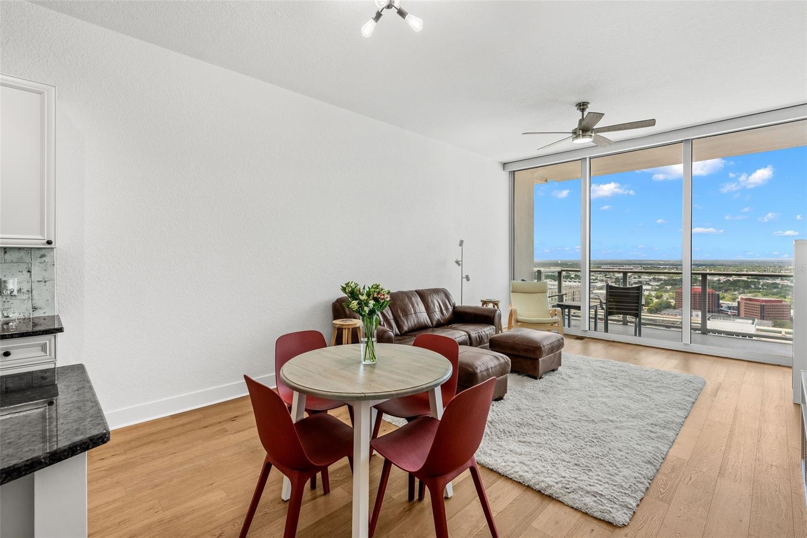 Image 16 of 66 For 150 Robinson Street 3208