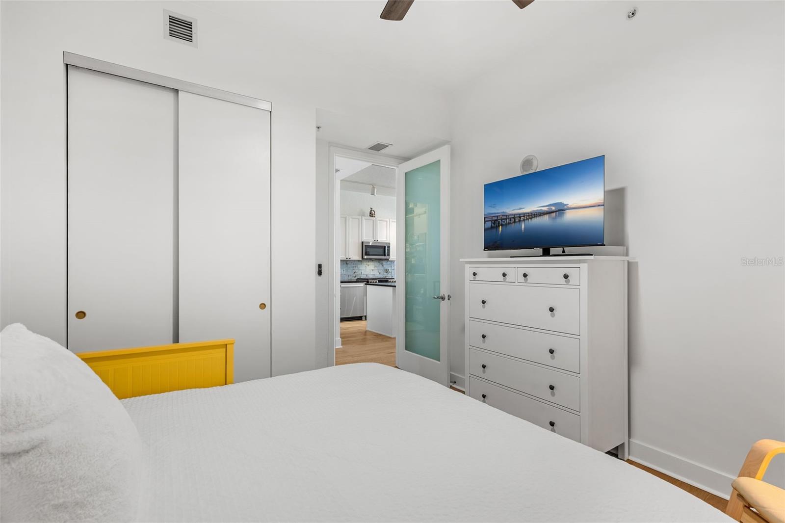 Image 29 of 66 For 150 Robinson Street 3208