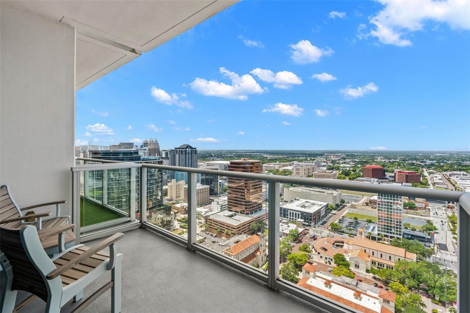 Image 31 of 66 For 150 Robinson Street 3208