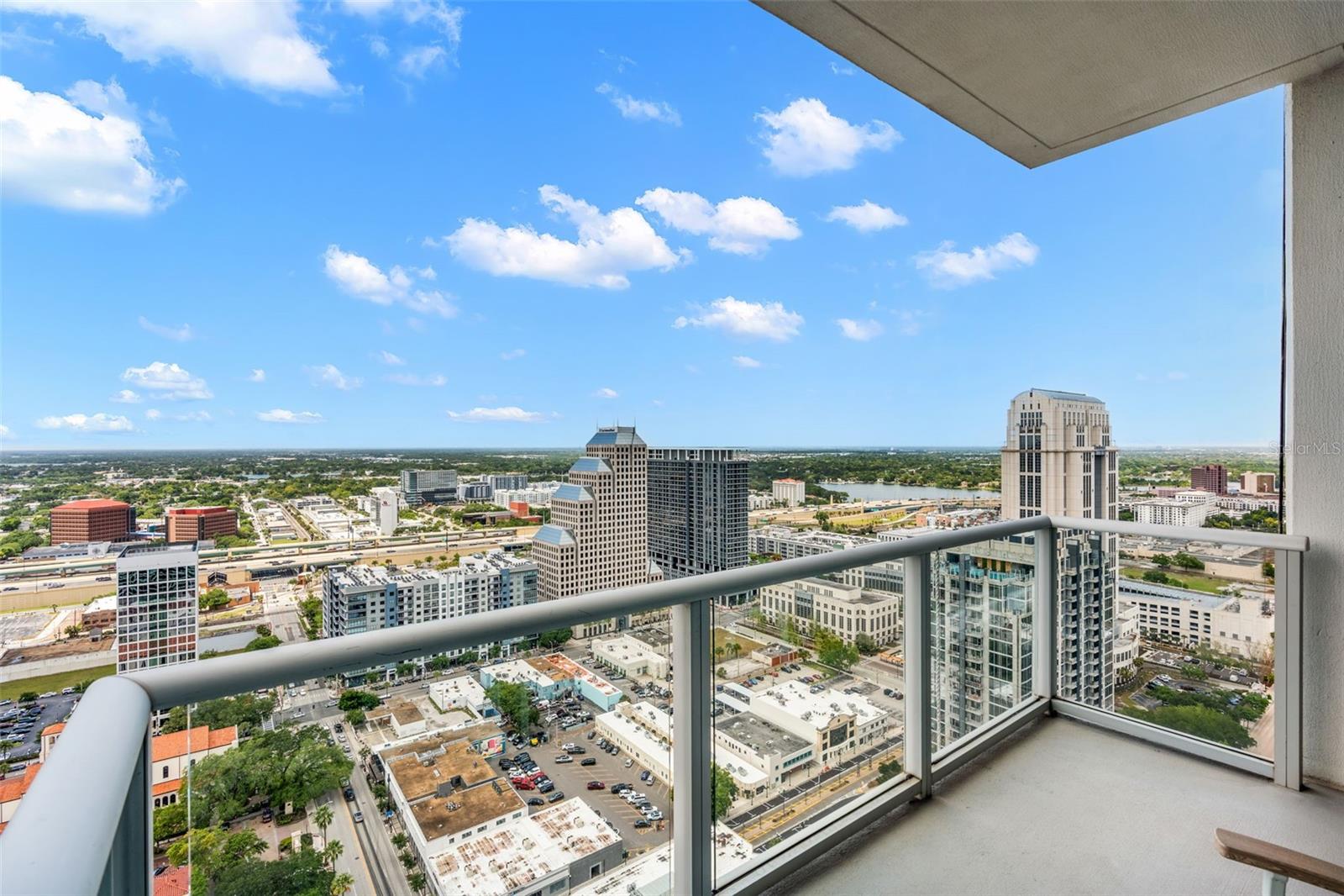 Image 33 of 66 For 150 Robinson Street 3208