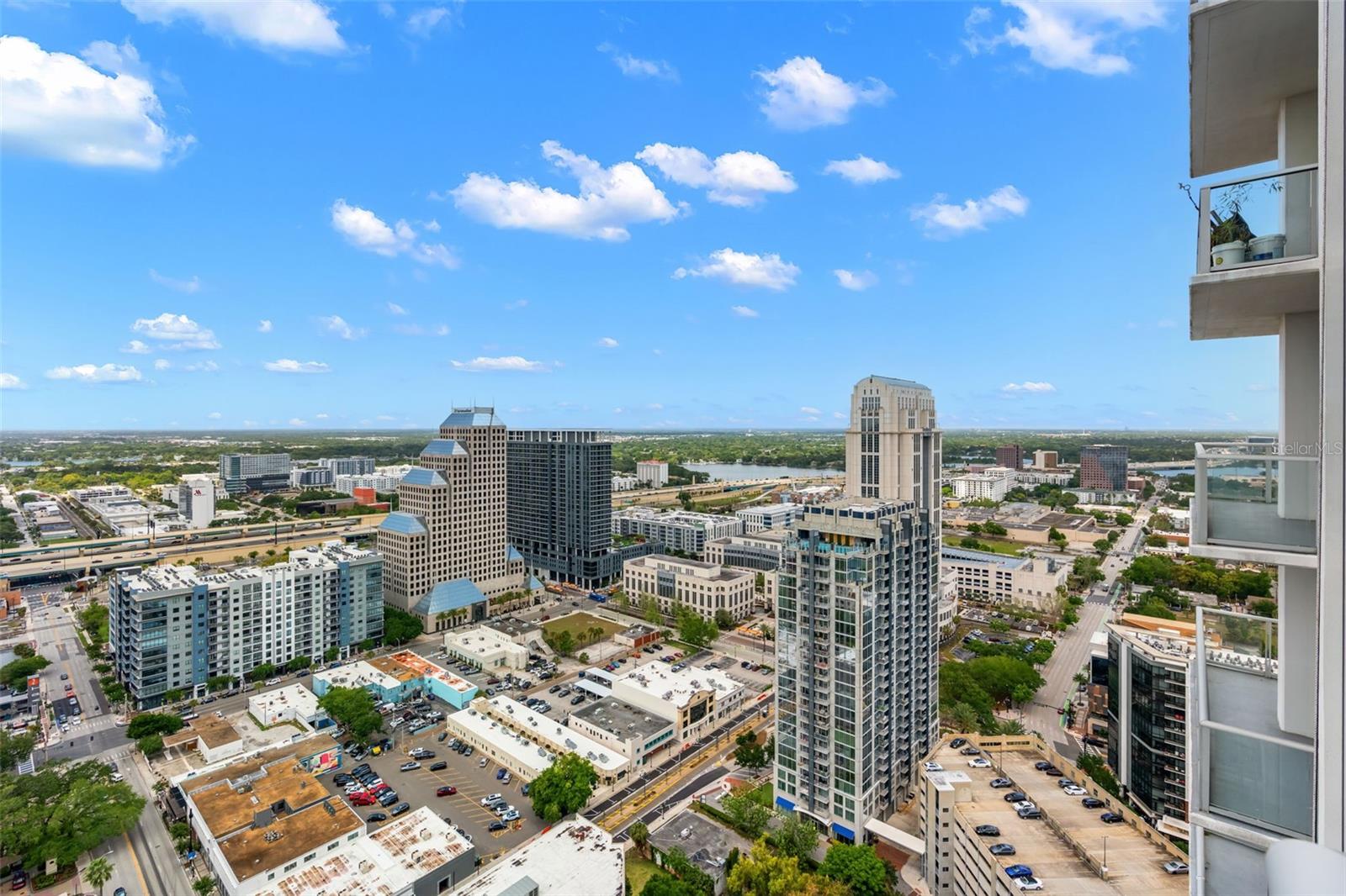 Image 37 of 66 For 150 Robinson Street 3208