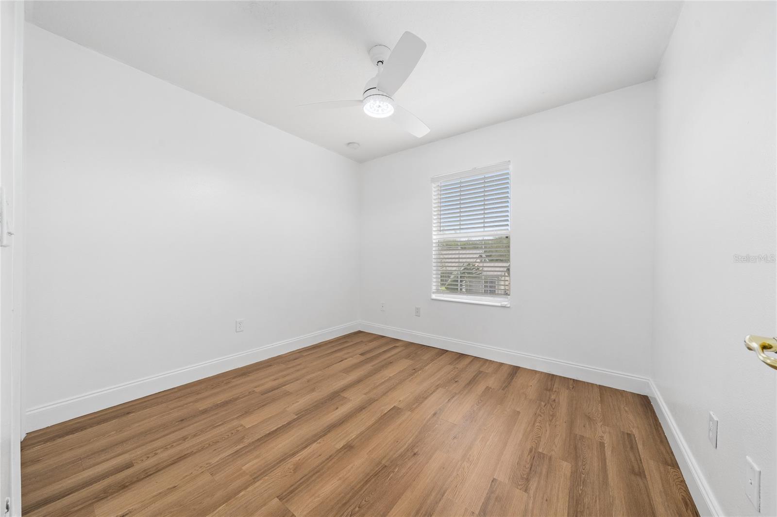 Image 18 of 31 For 8582 Leeland Archer Boulevard