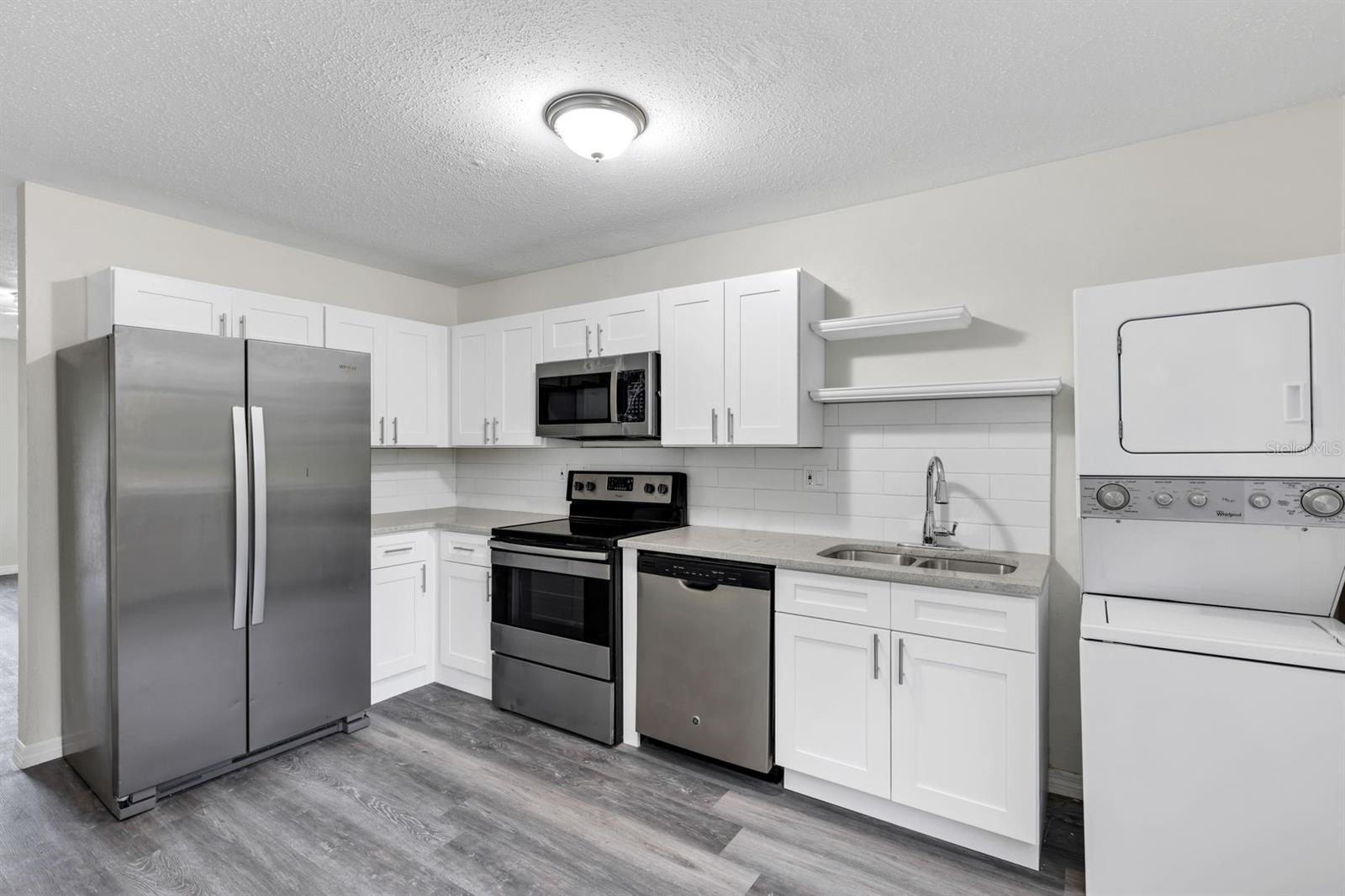 Image 7 of 19 For 751 Bellevue  1