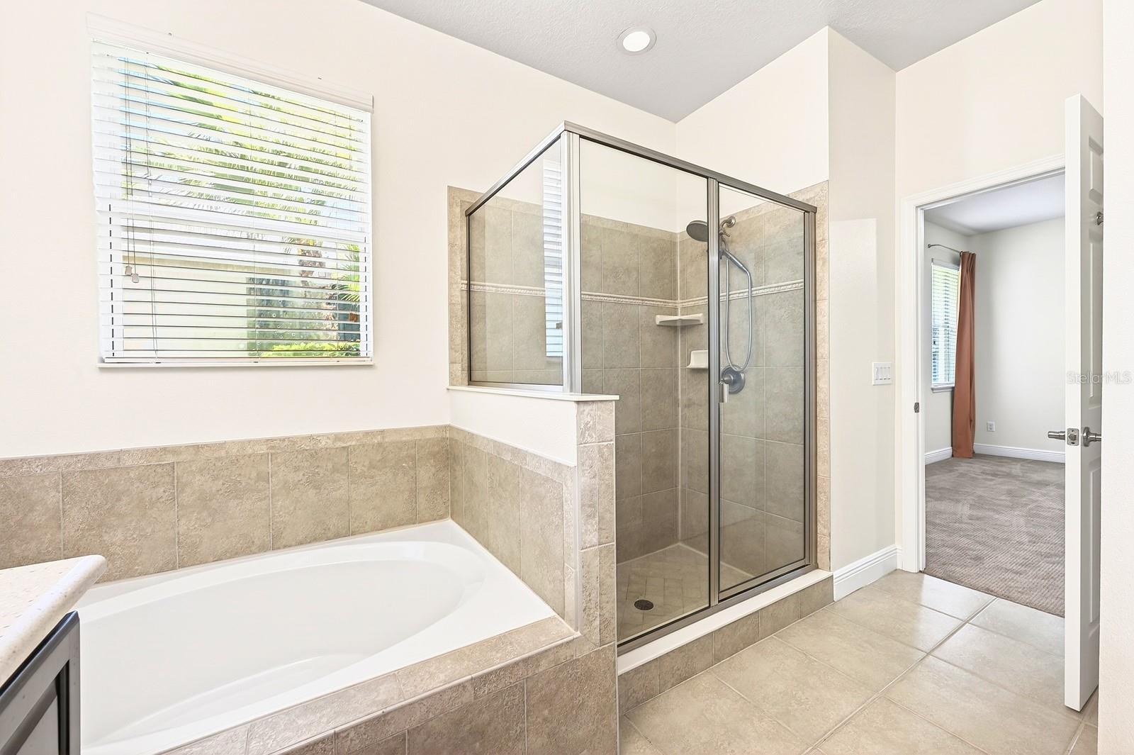 Image 16 of 34 For 918 Seburn Road