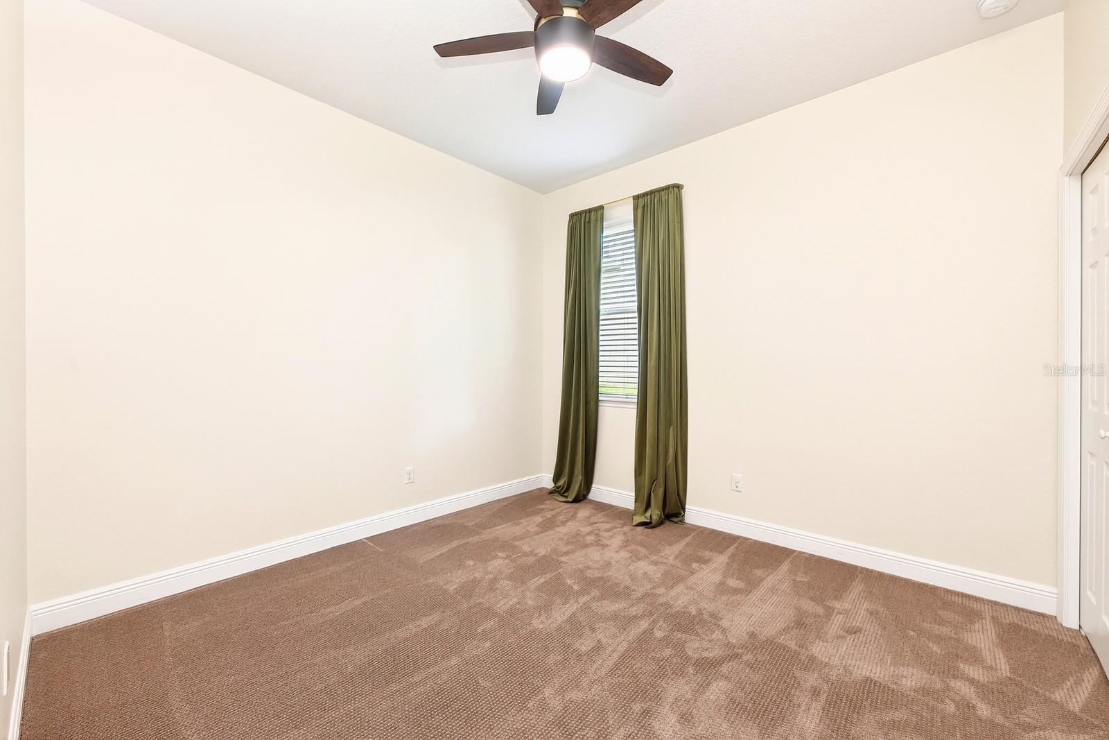 Image 21 of 34 For 918 Seburn Road