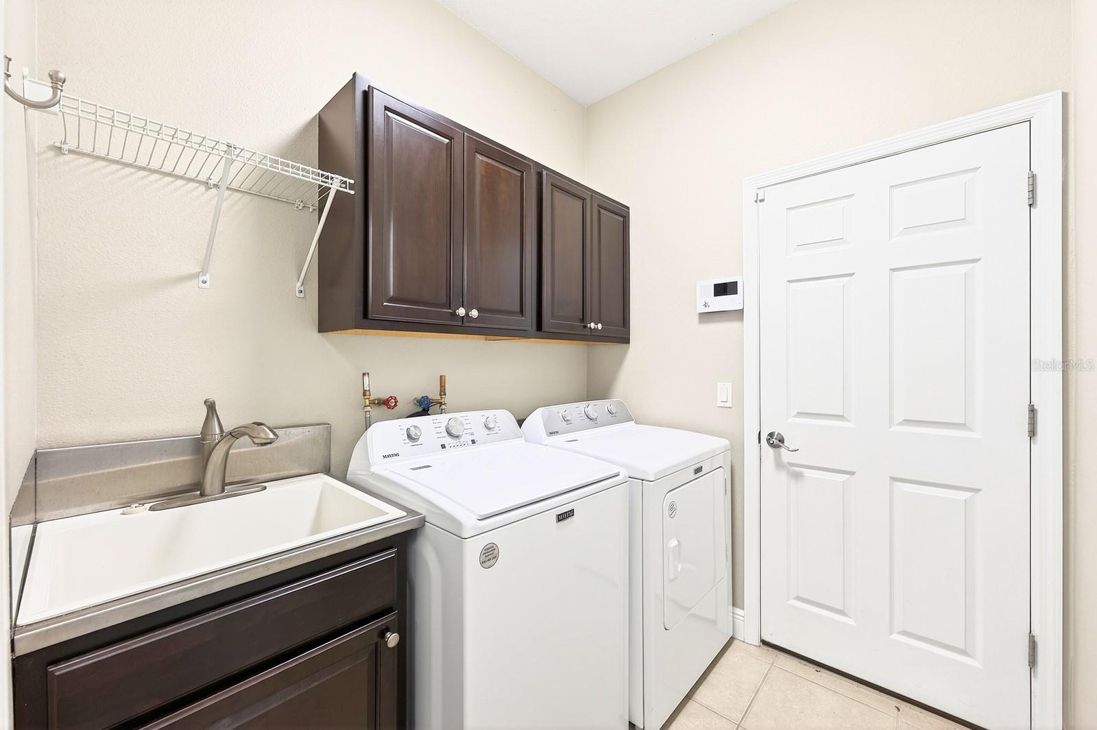 Image 23 of 34 For 918 Seburn Road