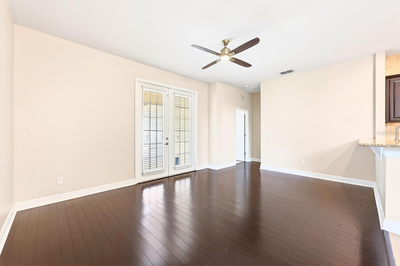 Image 32 of 34 For 918 Seburn Road