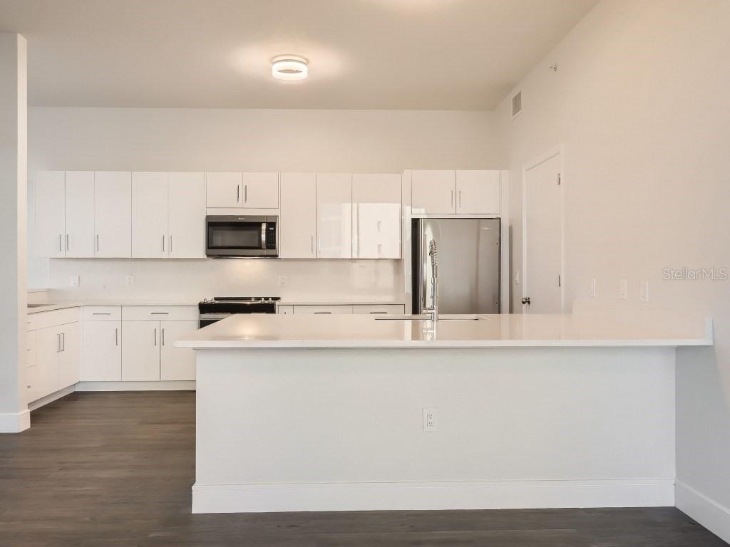 Image 12 of 40 For 415 Pine Street Ph