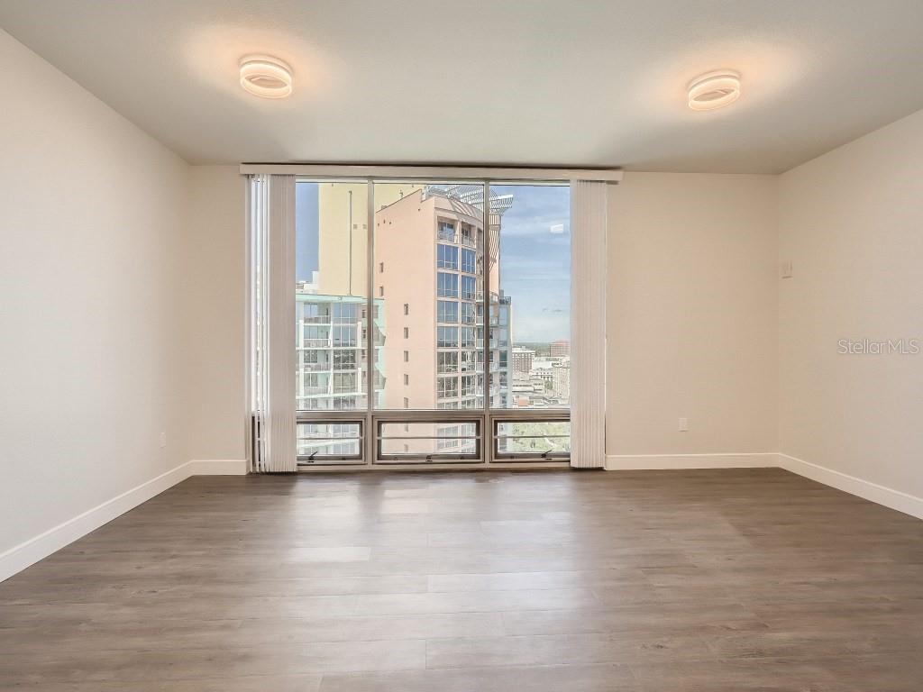 Image 16 of 40 For 415 Pine Street Ph