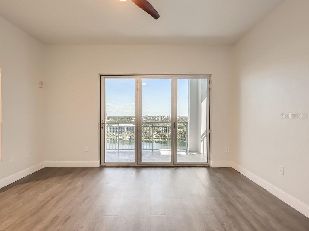 Image 18 of 40 For 415 Pine Street Ph