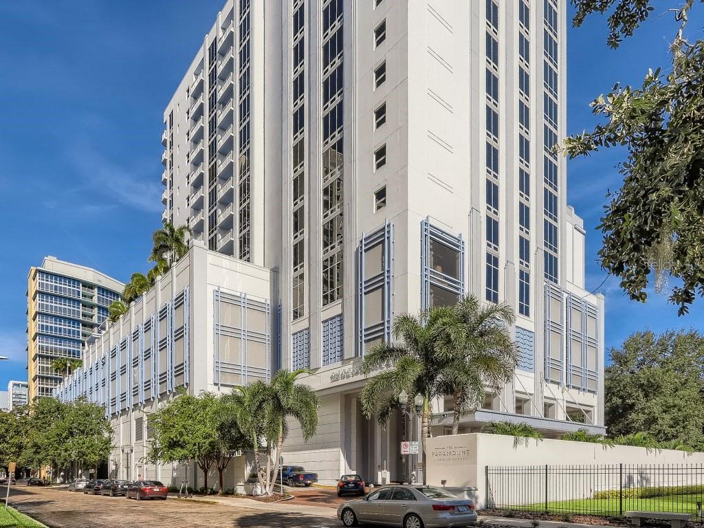 Image 2 of 40 For 415 Pine Street Ph