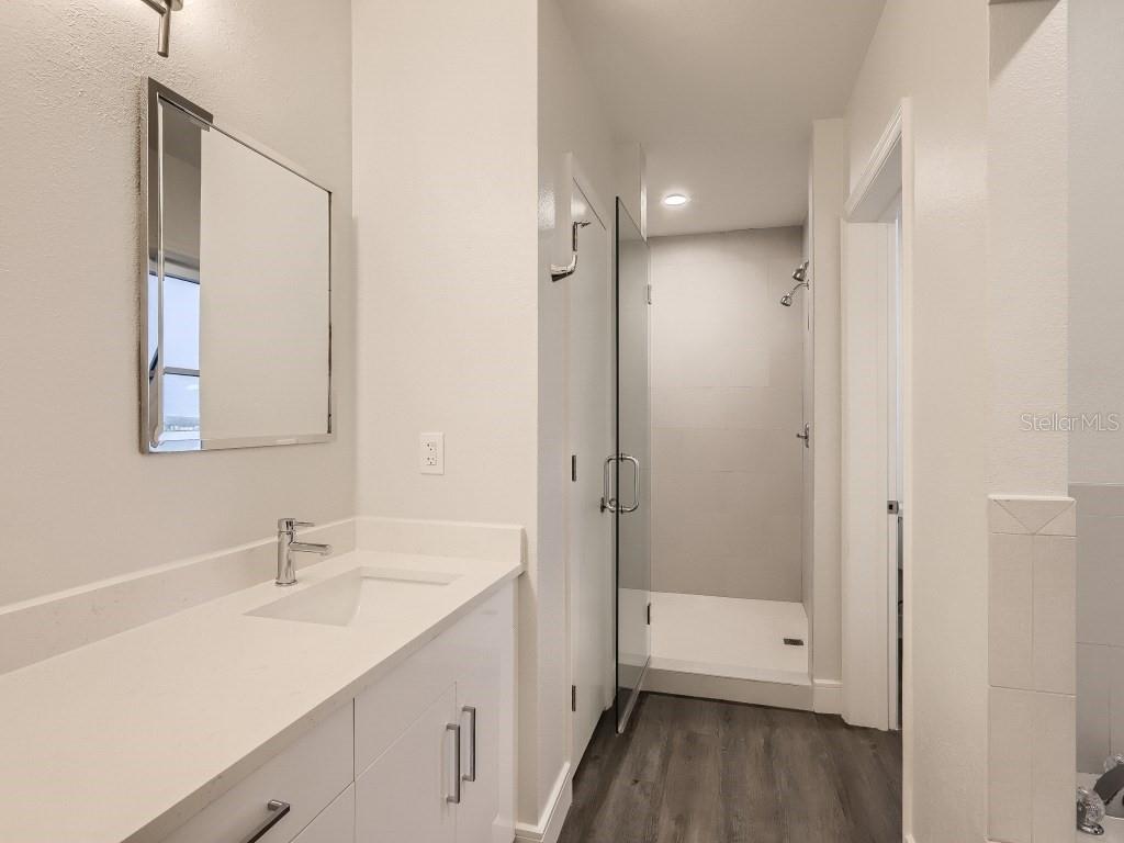 Image 20 of 40 For 415 Pine Street Ph