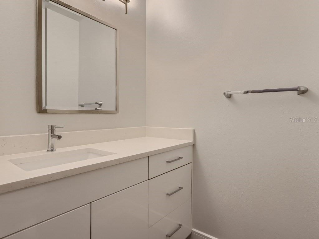 Image 26 of 40 For 415 Pine Street Ph