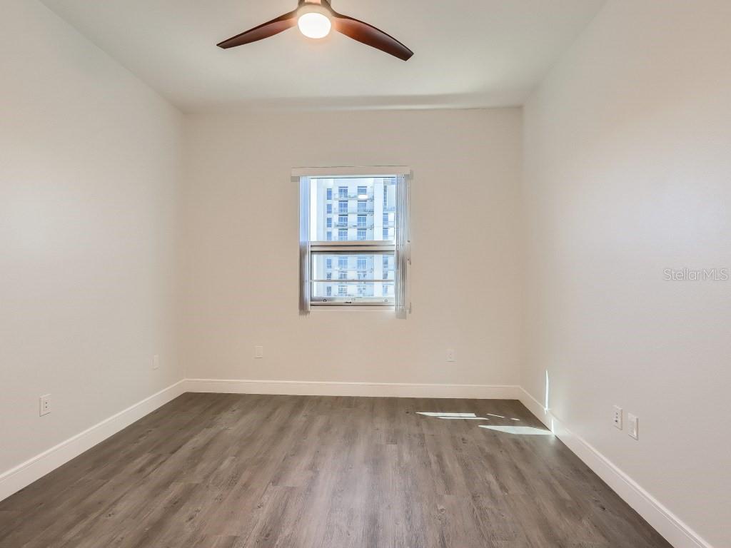 Image 28 of 40 For 415 Pine Street Ph