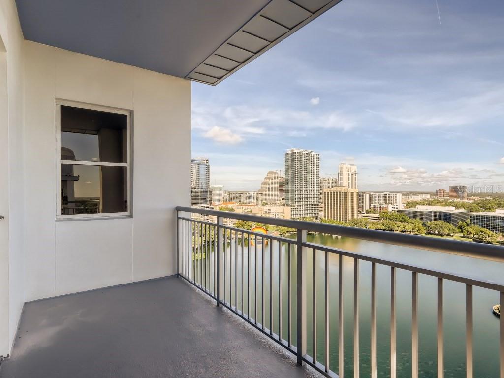 Image 37 of 40 For 415 Pine Street Ph