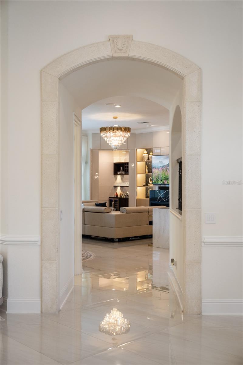 Image 11 of 71 For 6133 Hampshire Court