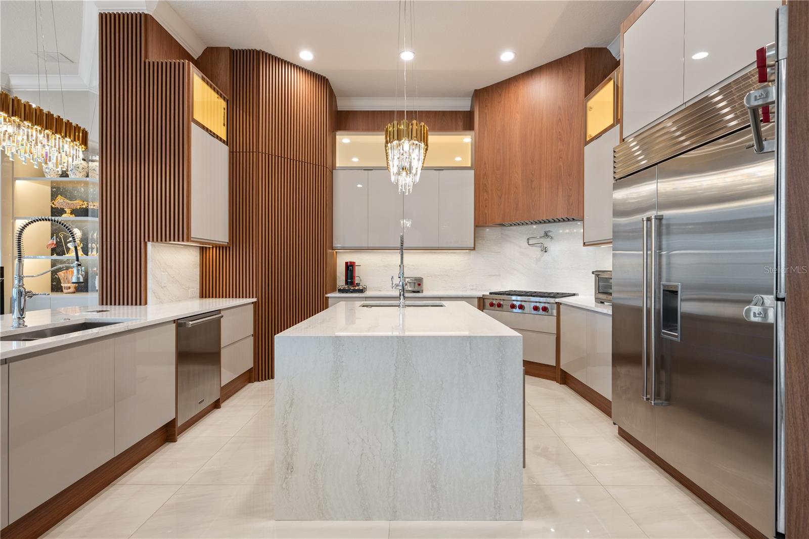 Image 15 of 71 For 6133 Hampshire Court