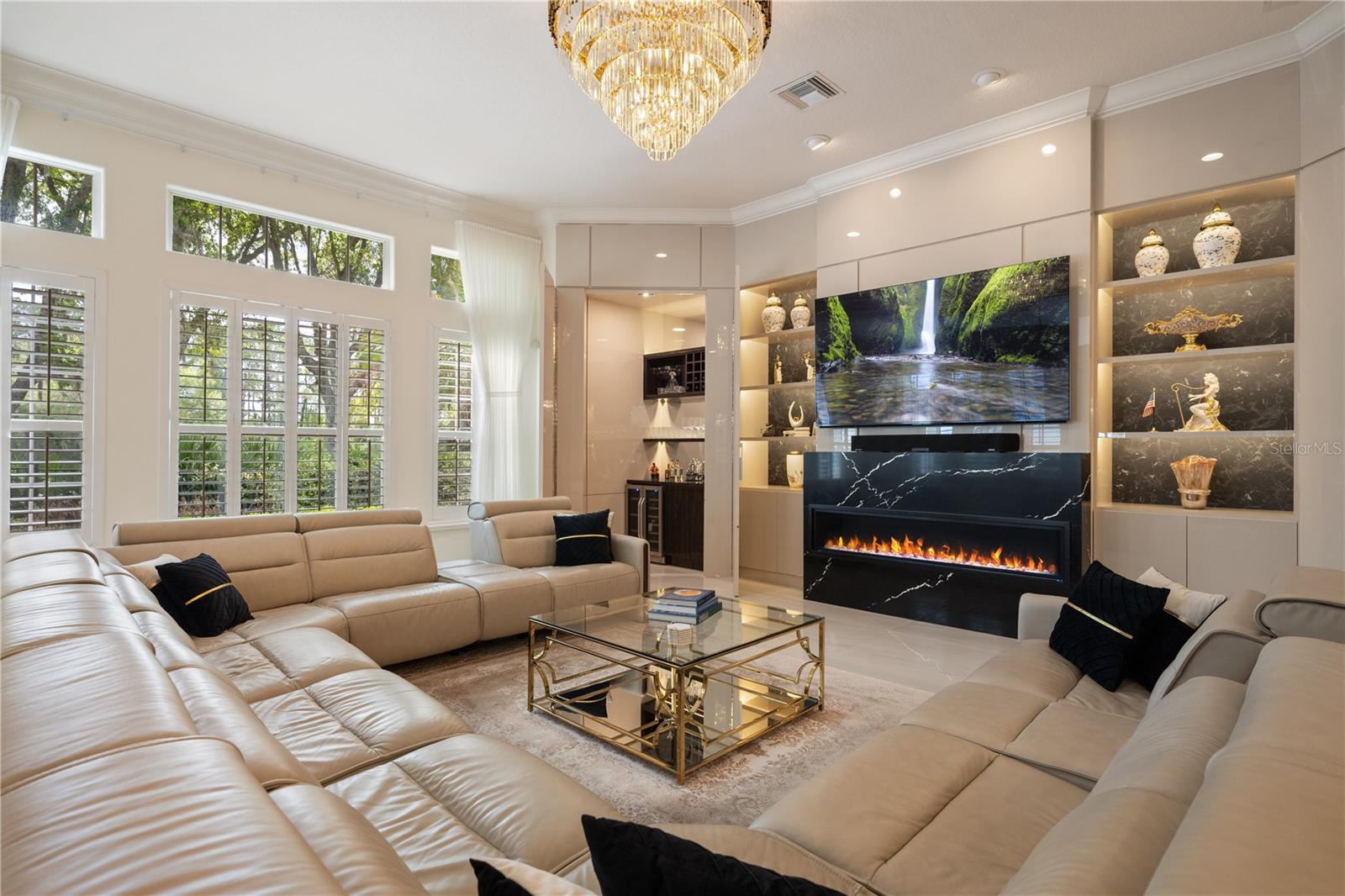 Image 19 of 71 For 6133 Hampshire Court