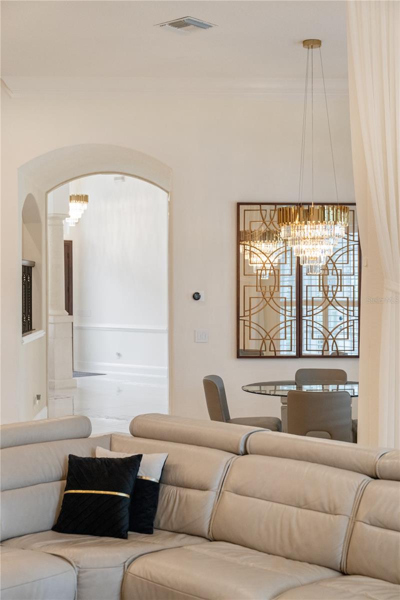 Image 30 of 71 For 6133 Hampshire Court