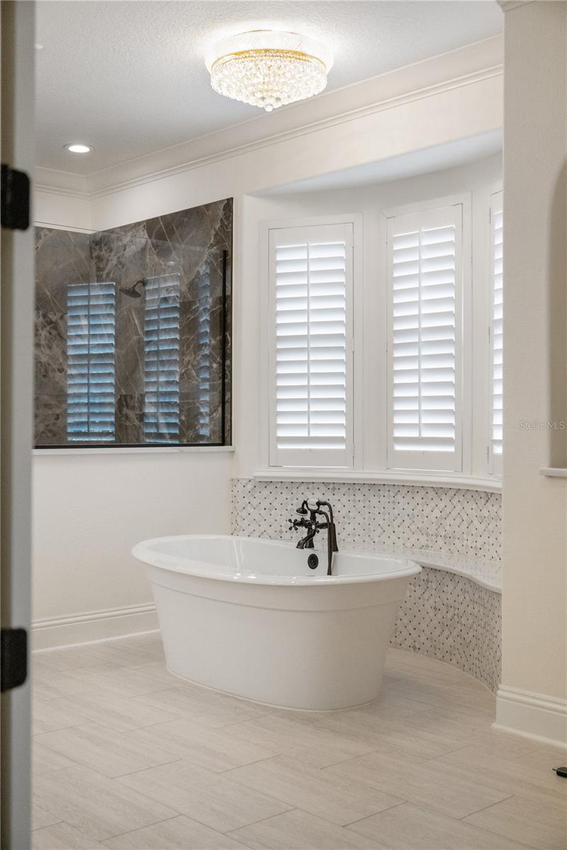 Image 39 of 71 For 6133 Hampshire Court