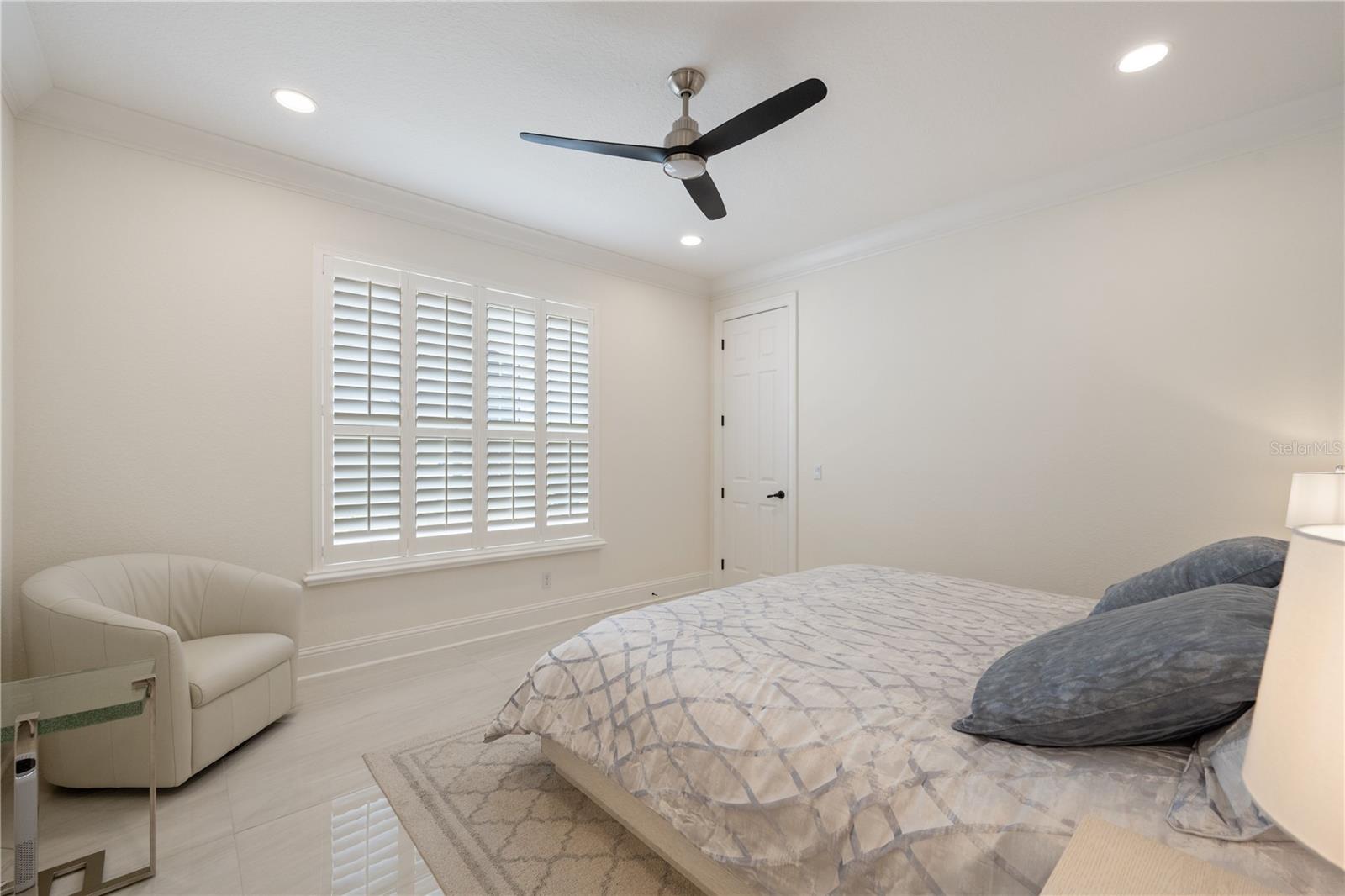 Image 47 of 71 For 6133 Hampshire Court