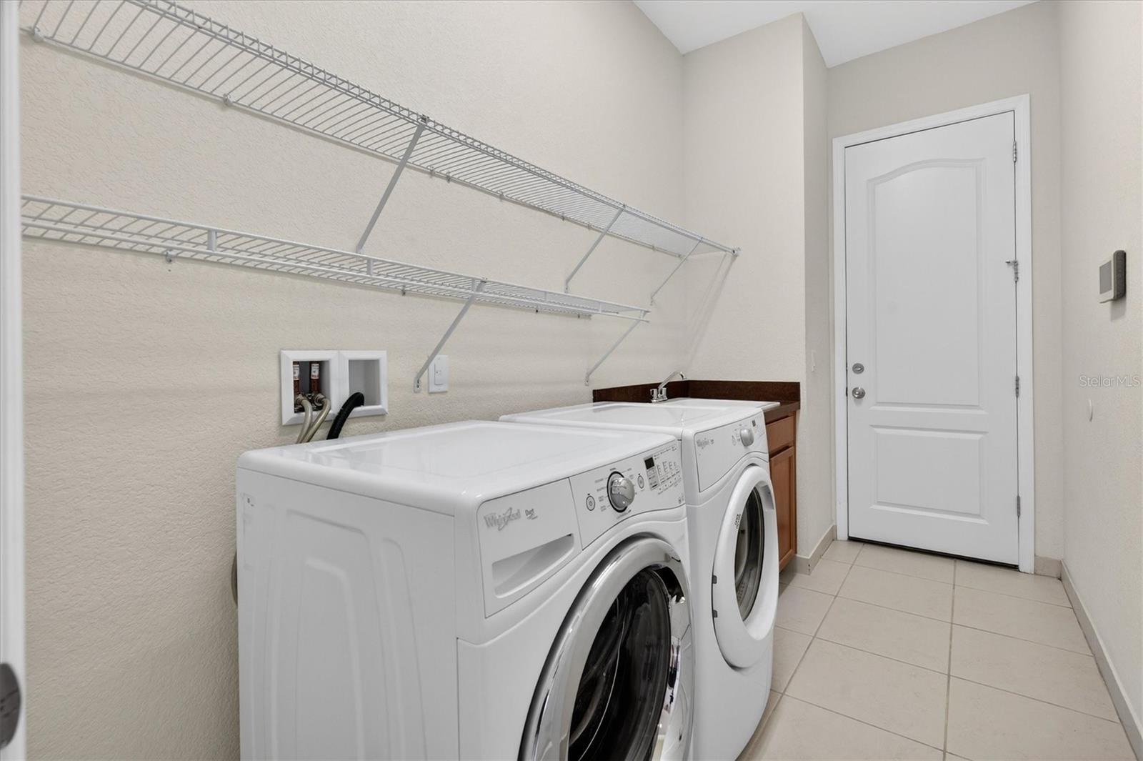 Image 13 of 39 For 10429 Stapeley Dr