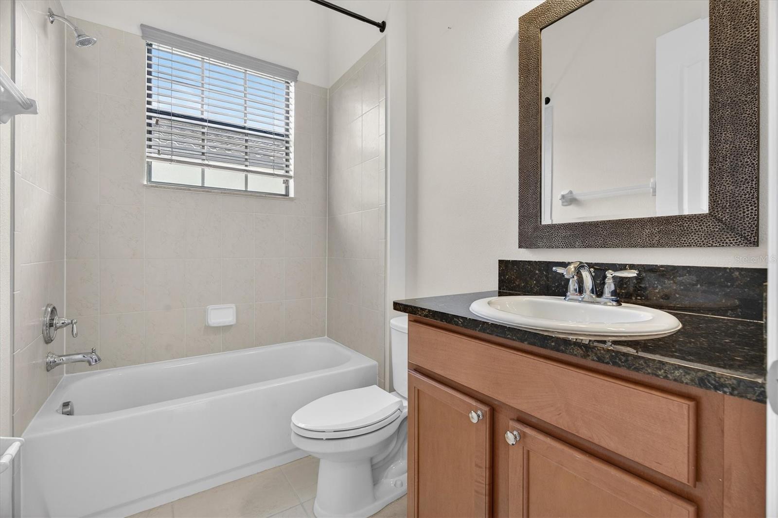 Image 16 of 39 For 10429 Stapeley Dr