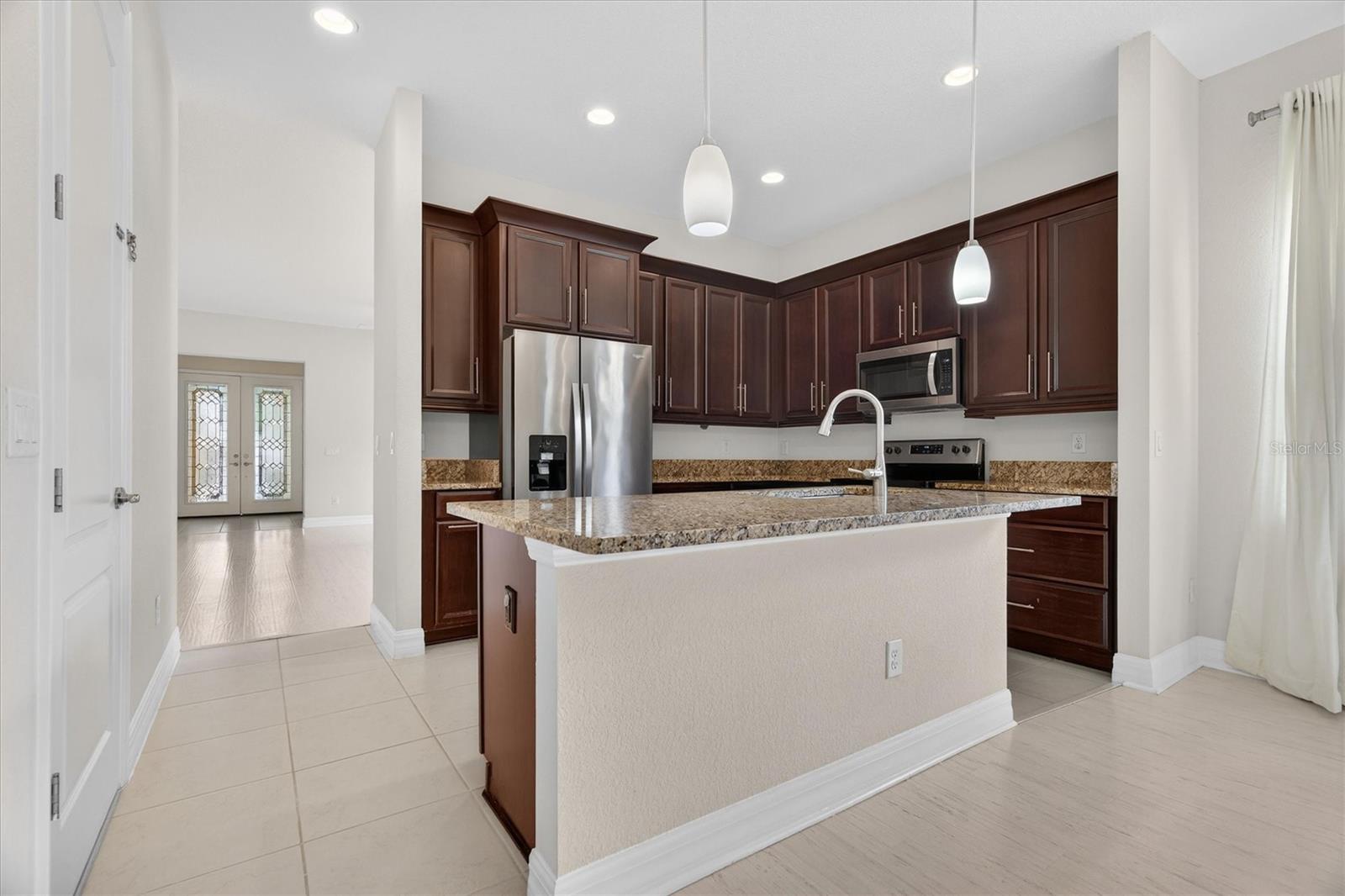 Image 19 of 39 For 10429 Stapeley Dr