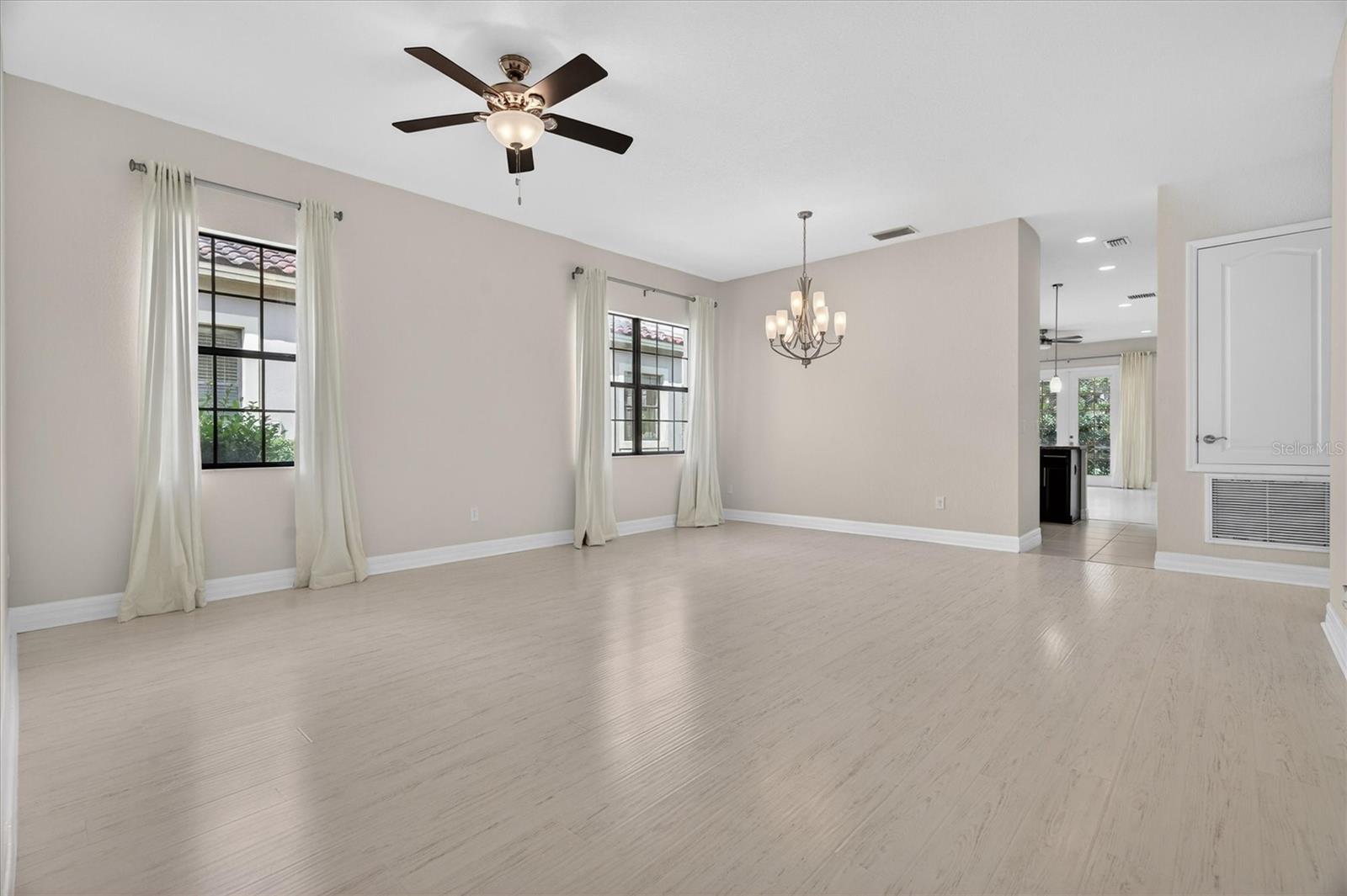 Image 2 of 39 For 10429 Stapeley Dr