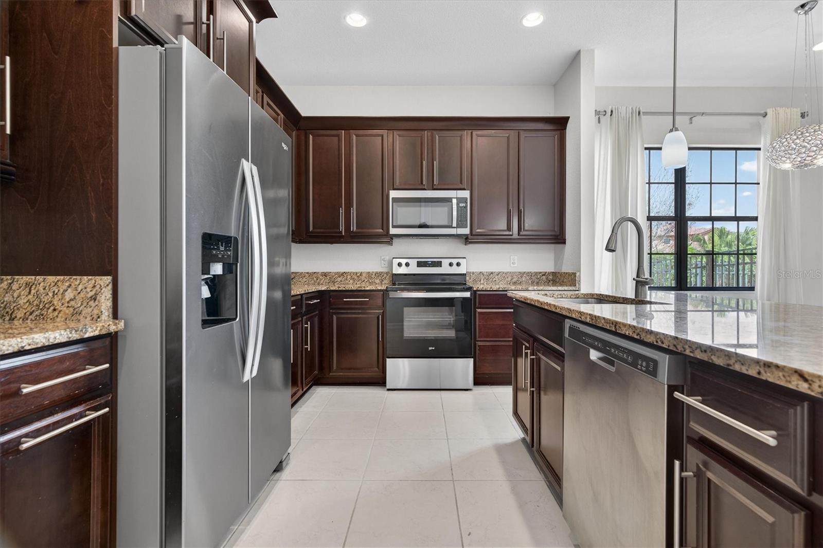 Image 3 of 39 For 10429 Stapeley Dr