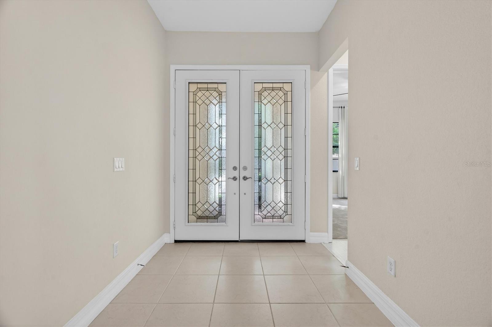 Image 7 of 39 For 10429 Stapeley Dr