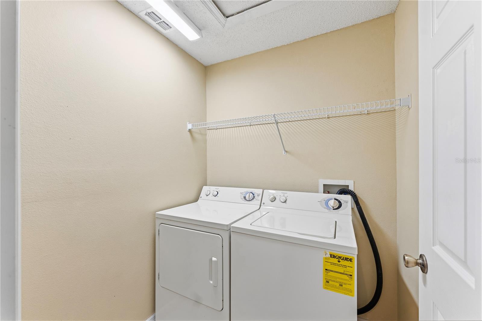 Image 11 of 29 For 2047 Island Brook Lane