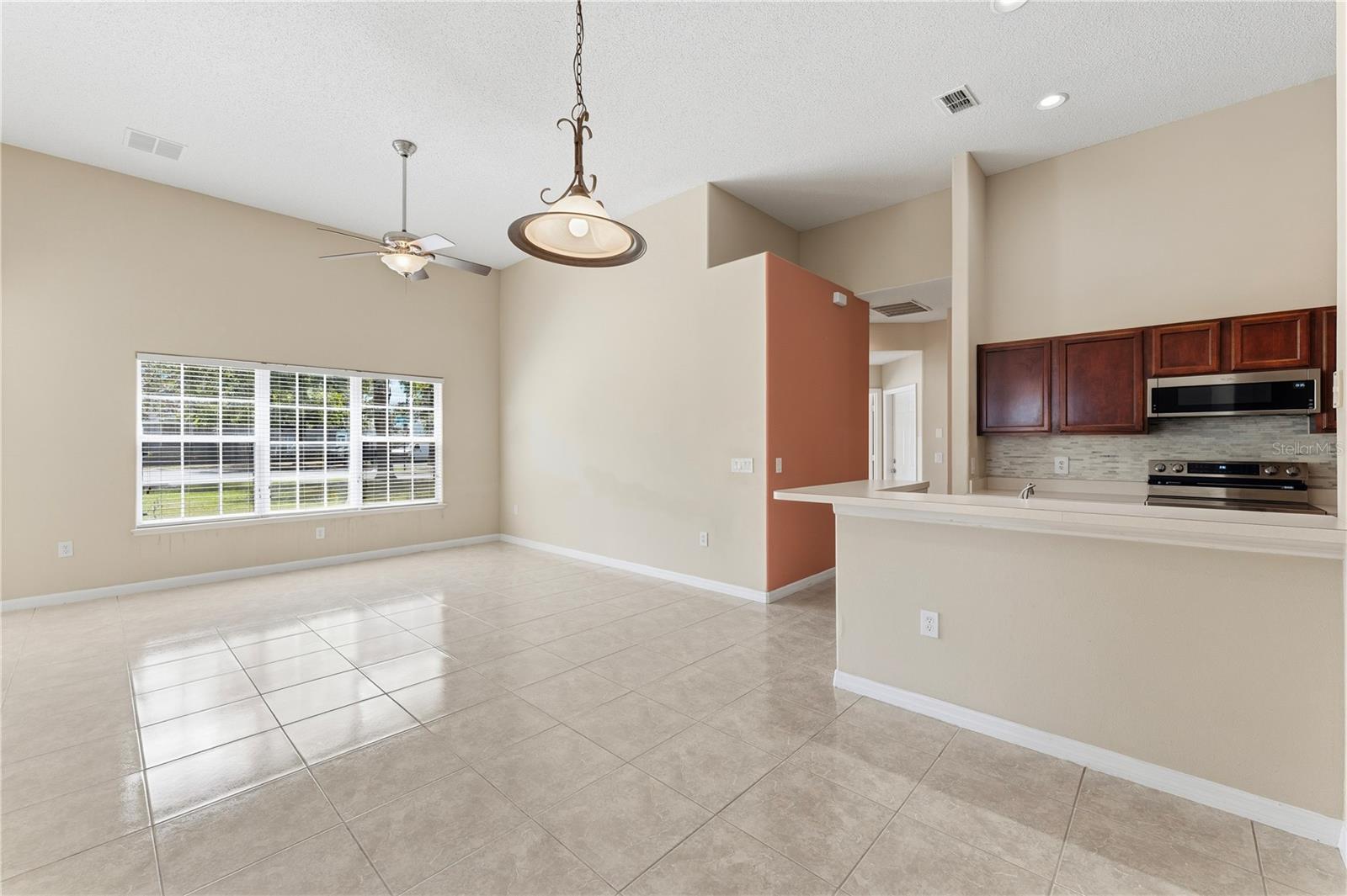 Image 7 of 29 For 2047 Island Brook Lane